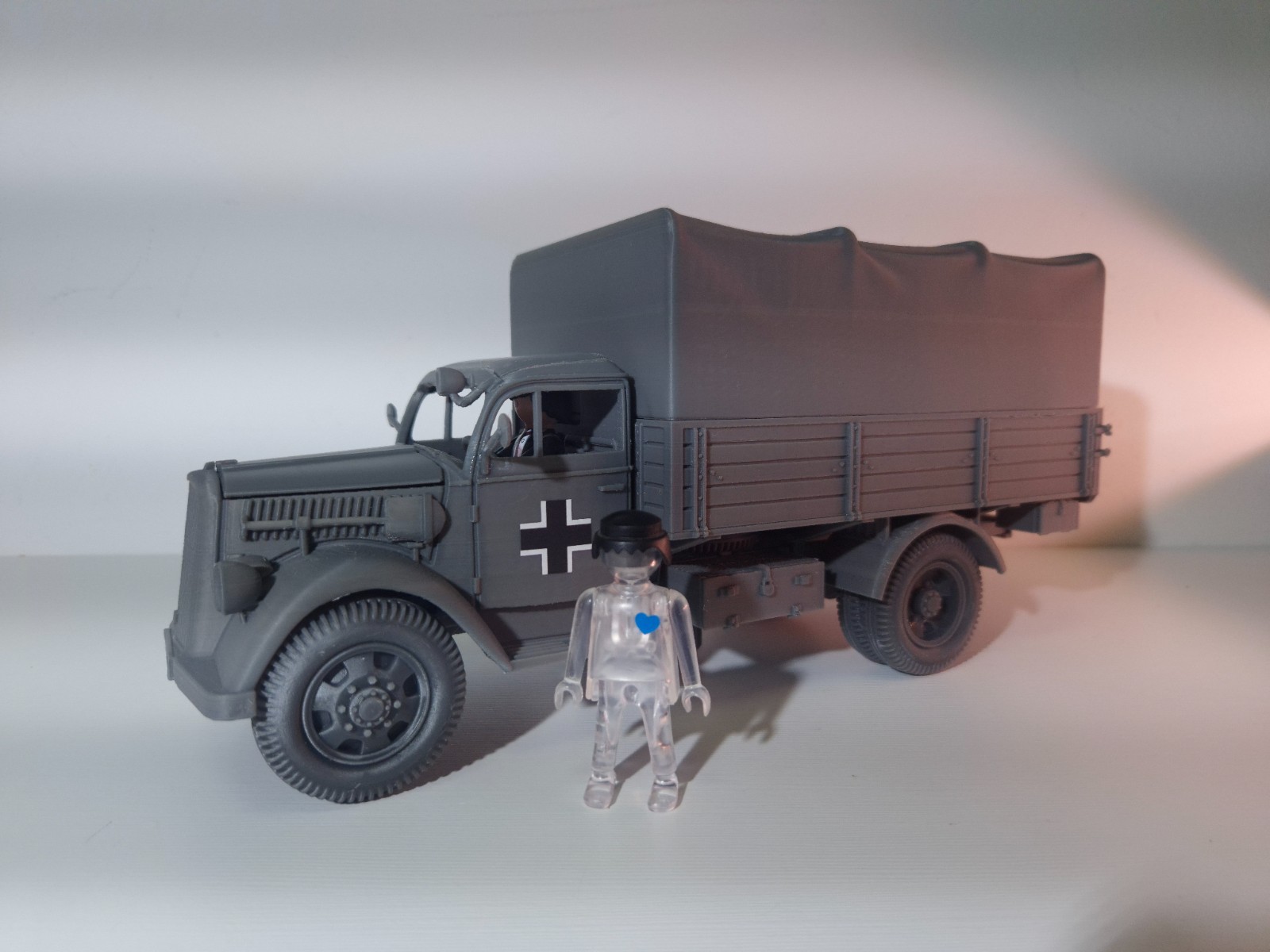 Playmobil Custom 1/18 Opel Blitz, no painted + stikers, otra vista