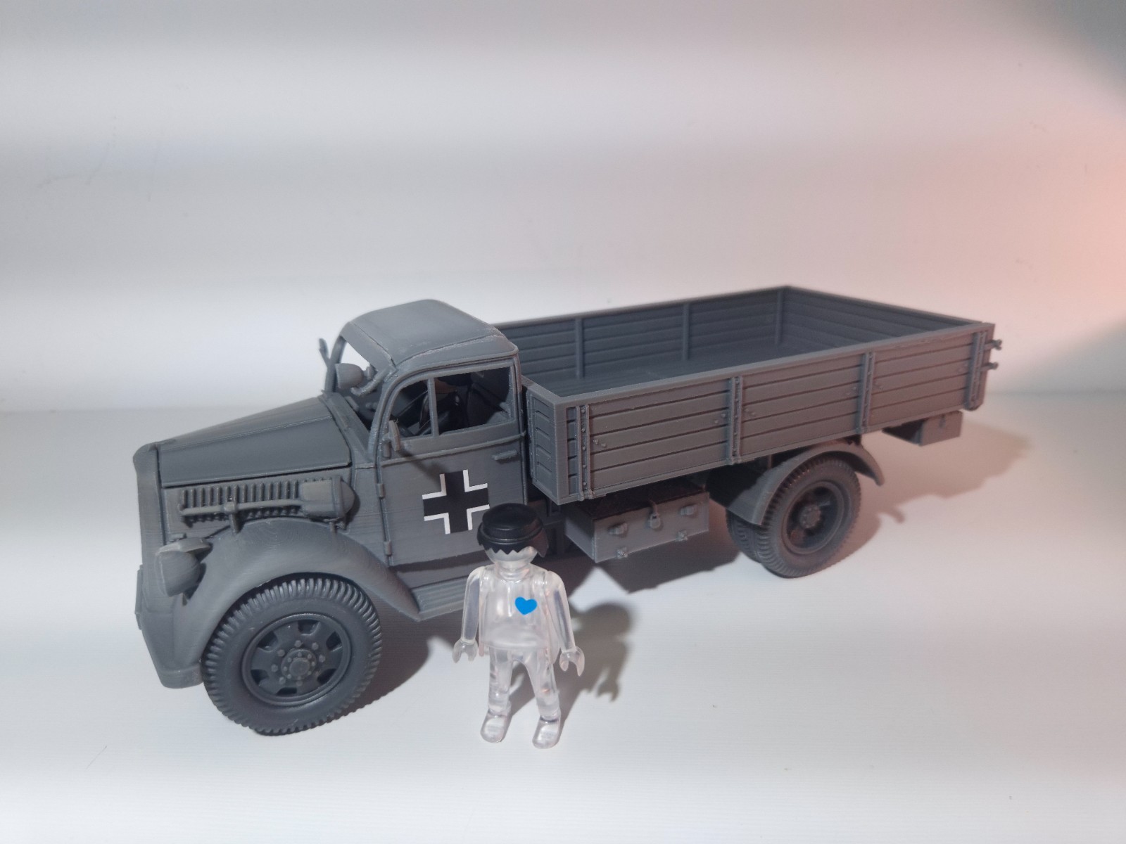 Playmobil Custom 1/18 Opel Blitz, no painted + stikers, otra vista
