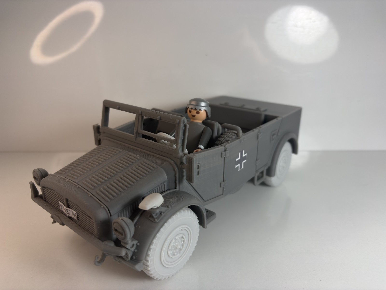 1/18 Custom HORCH 108 Playmobil Compatible , Not painted + Decals, otra vista