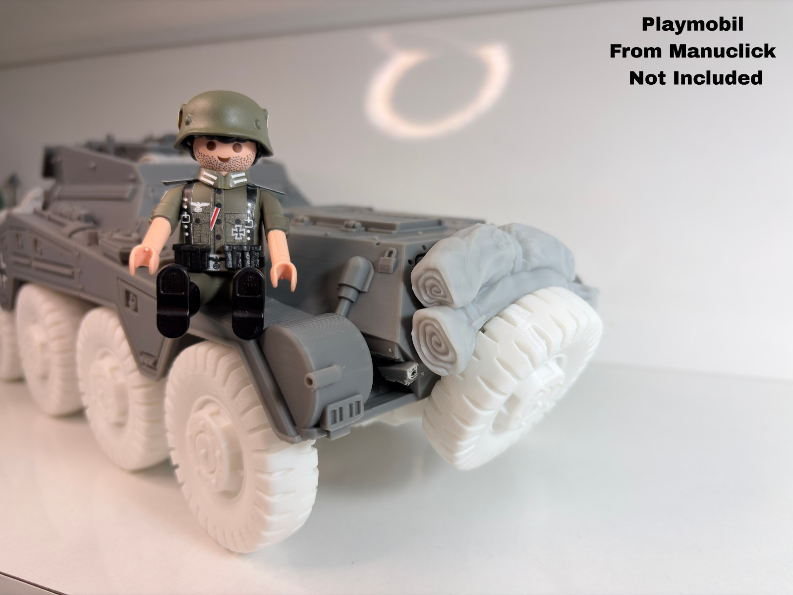 1/18 Custom Sd.Kfz. 234/3 Playmobil Compatible , Not painted + Decals, otra vista