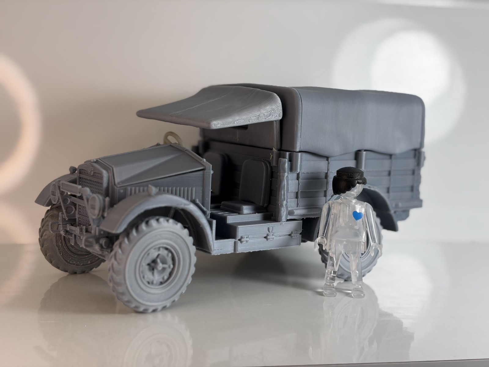 1/18 Custom Morris 3 MK I Playmobil Compatible , Not painted, otra vista