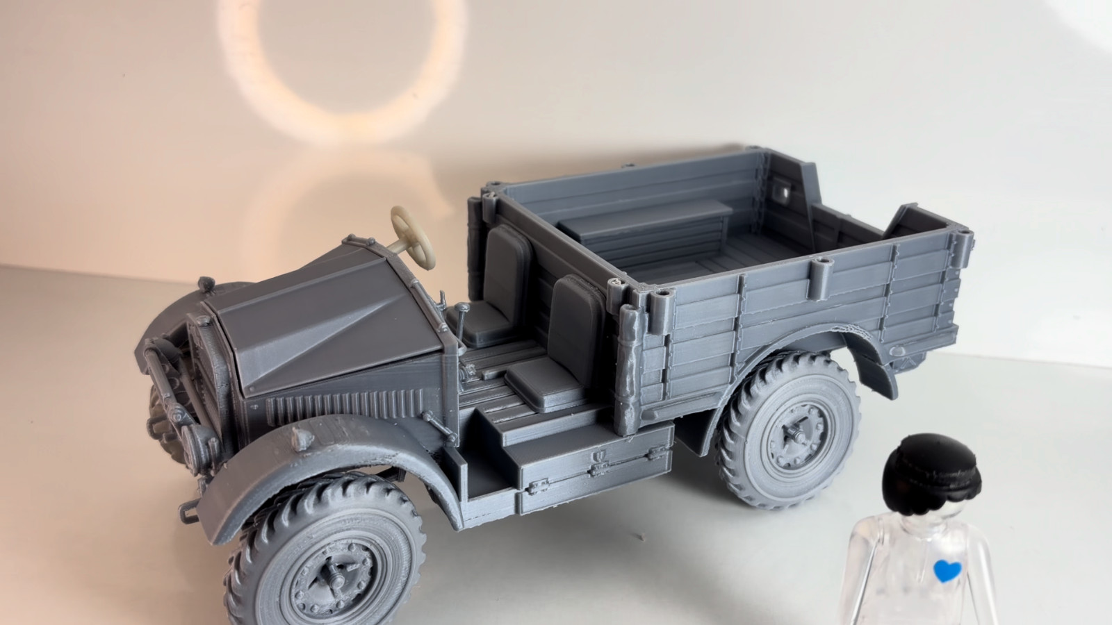 1/18 Custom Morris 3 MK I Playmobil Compatible , Not painted, otra vista
